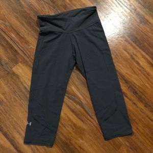 Under Amour Grey Capri’s